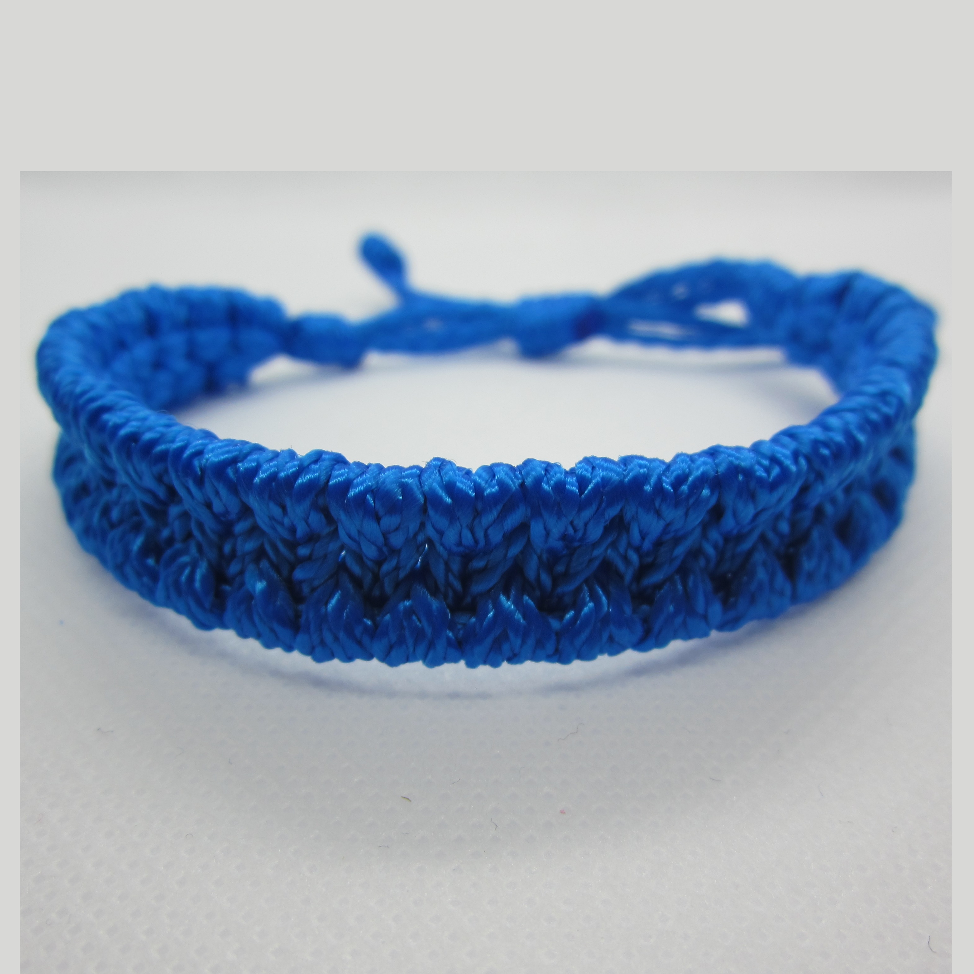 Bracelet macrame blue medium